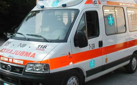 Tragedia sulla statale Aurelia: una donna perde la vita in un incidente tra camion e auto