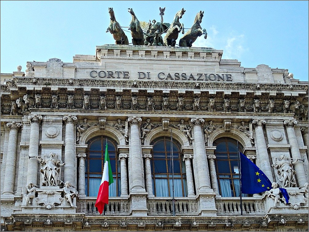 Claudio Apicella, vittima del dovere: la Cassazione emette un verdetto storico